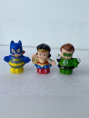 Fisher Price Little People DC Super Friends Batgirl, Wonder Woman, Green Lantern